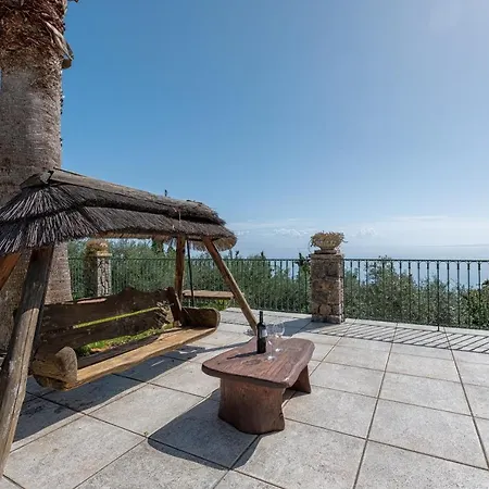 Grosse Sea And Mountains View Villa *