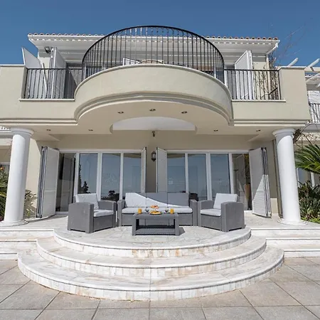 Grosse Sea And Mountains View ヴィラ Gastouri (Corfu)