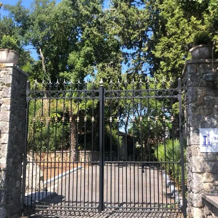 Grosse Sea And Mountains View ヴィラ *