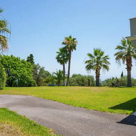 Grosse Sea And Mountains View וילה גסטורי