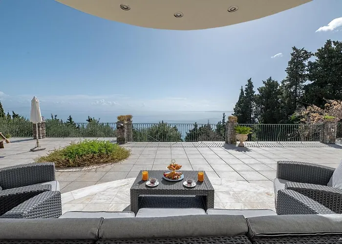 Villa Grosse Sea And Mountains View *